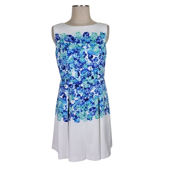 Tahari ASL Dress Size 8P White Blue Floral Sleeveless Box Pleat Pockets Textured - Picture 1 of 9